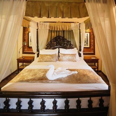 Casa Menezes - A Heritage Goan Homestay Bambolim Bagian luar foto