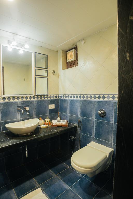 Casa Menezes - A Heritage Goan Homestay Bambolim Bagian luar foto