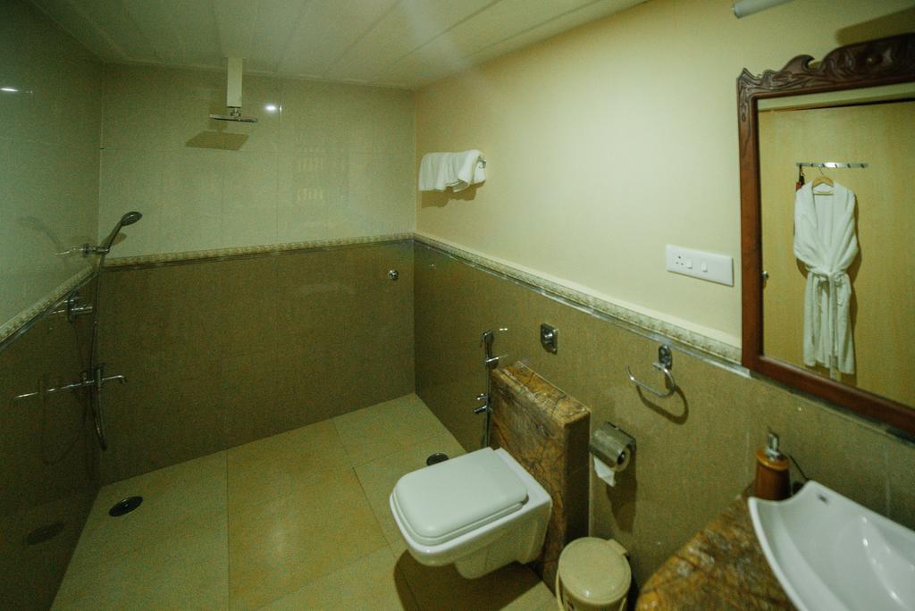 Casa Menezes - A Heritage Goan Homestay Bambolim Bagian luar foto