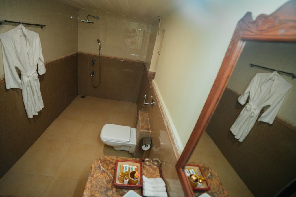 Casa Menezes - A Heritage Goan Homestay Bambolim Bagian luar foto